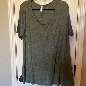 3 for $20 All LulaRoe
 “Perfect T” XL